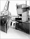 Klicke auf die Grafik für eine größere Ansicht 

Name:	M IV CMSG Alter Winterhafen Regensburg Februar 1956, C. Lang.jpg 
Hits:	134 
Größe:	97,6 KB 
ID:	808695