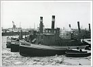 Klicke auf die Grafik für eine größere Ansicht 

Name:	Duisburg-Ruhrort_bote-Ottmann-winter 1939-1940_©_Stadtarchiv-Duisburg.jpg 
Hits:	99 
Größe:	72,4 KB 
ID:	845387